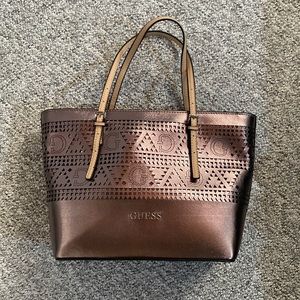 NWOT Guess shoulder bag
